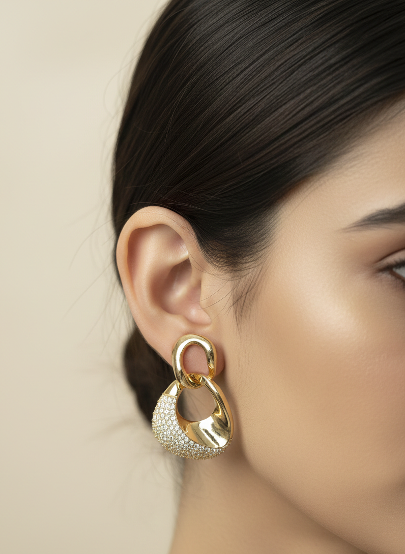 Infinite Glow Link Earrings – Strength Woven in Gold