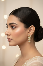 Eternal Flow Earrings – Sculpted Elegance